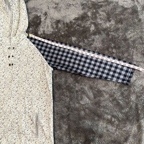 104. Boutique Unisex Black & Grey Buffalo Print hoodie Size 2X NWT - Picture 8 of 9